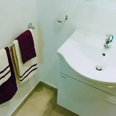 Riviera Apartmán *